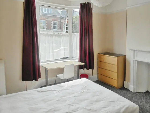Elmside, EX4, photo 2