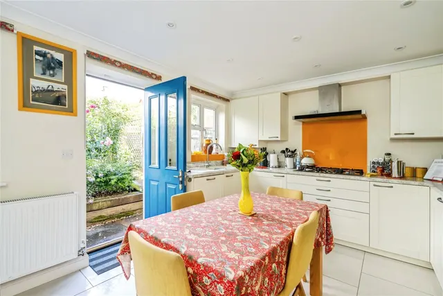Woodlands Lane, Chichester, PO19, photo 3