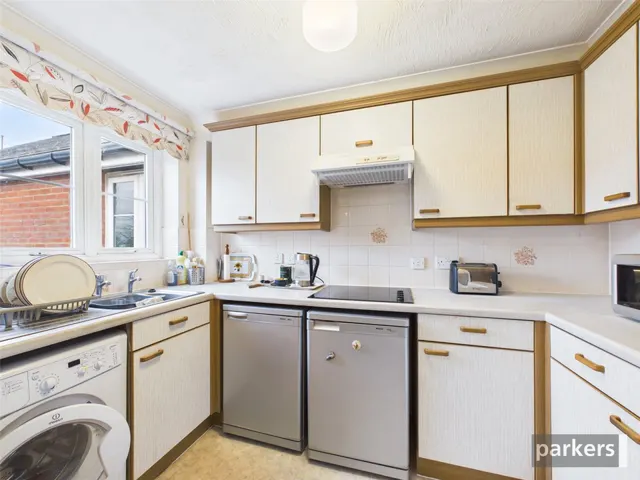 Waltham Road, Twyford, RG10, photo 3