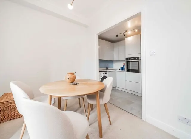 Photo 3 — Nassington Road, Hampstead, NW3