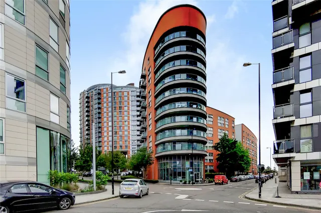 Biscayne Avenue, London, E14, photo 2