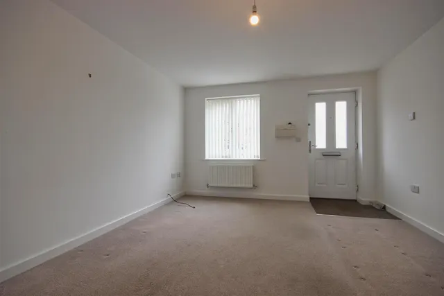 Photo 3 — Ashcourt Drive, Hornsea