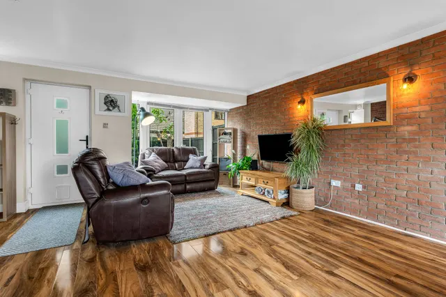 Photo 3 — Lygean Avenue, WARE, Ware, SG12 7AR