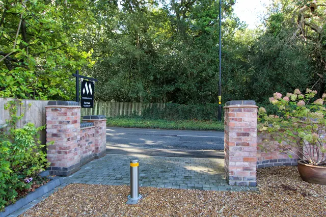 Photo 3 — 4a Streetly Lane, Sutton Coldfield, Sutton Coldfield, B74 4TT