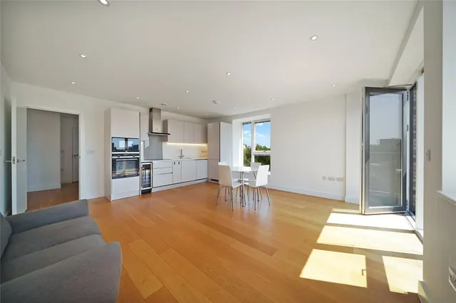 Tollgate Gardens, Kilburn, London, NW6, photo 1