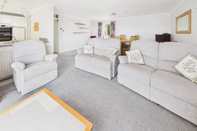 Photo 3 — Elton Road, Clevedon, North Somerset, BS21