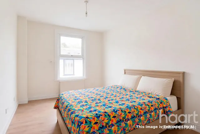 Shepperton, TW16, photo 2