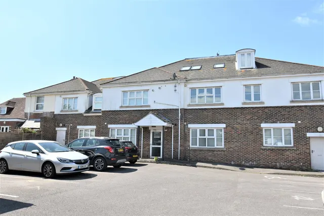 Portsmouth Road, Lee On The Solent, PO13, photo 3