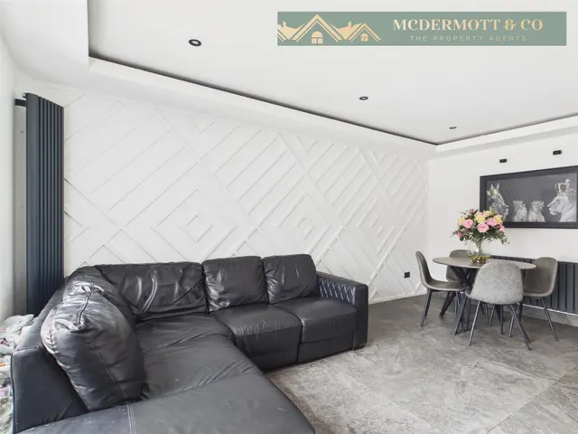 Paulden Drive, Failsworth, M35, photo 3