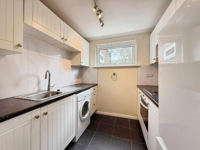 Jameston, Bracknell, RG12, photo 3