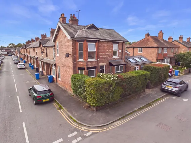 York Road, Bowdon, WA14, photo 1
