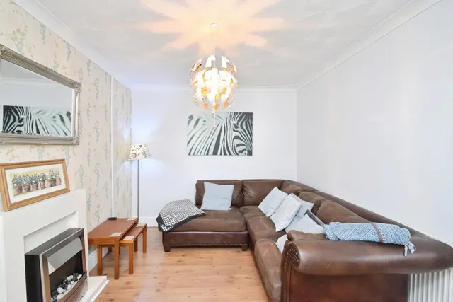Dandorlan Road, Burry Port, SA16, photo 2