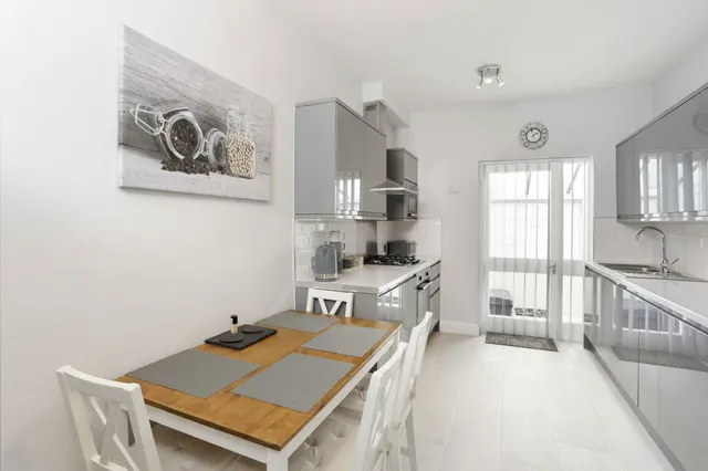 Seaford Road, W13, photo 3