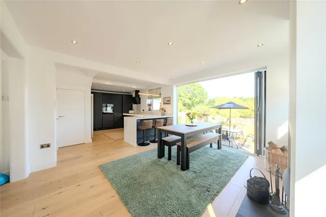 Kingsley Drive, Adel, LS16, photo 3
