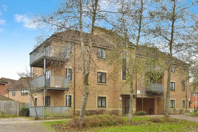 Stapeley Court, Westcroft, MK4, photo 1