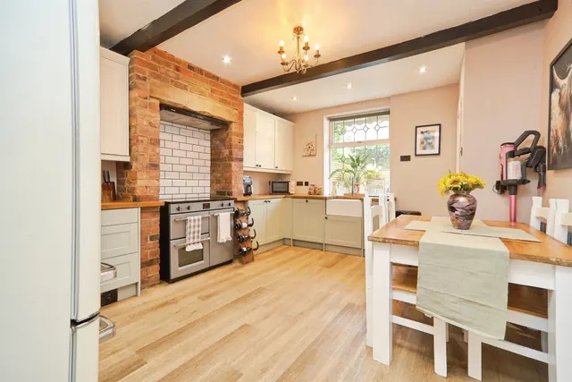 Fartown, Pudsey, LS28, photo 2
