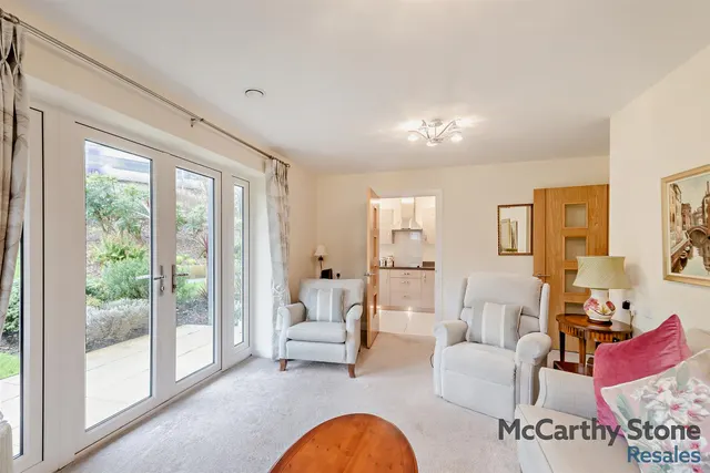 Railway Road, Ilkley, LS29, photo 1