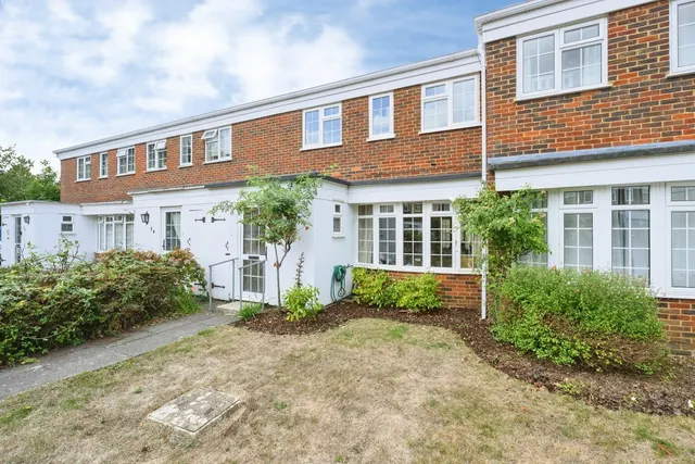 Hayes Lane, Kenley, CR8, photo 1