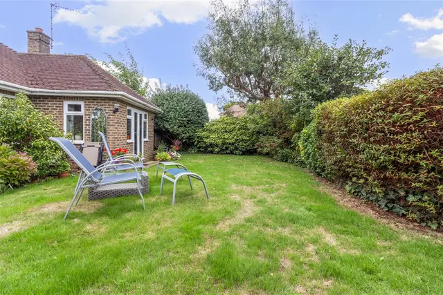 Cowdray Close, Goring-By-Sea, photo 3