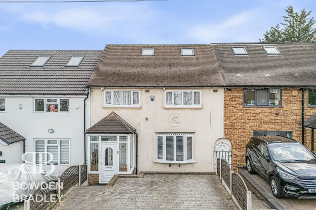 Preston Road, Romford, RM3, photo 1
