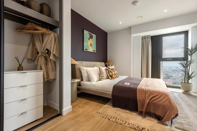 Victoria Road, London, W3, photo 2