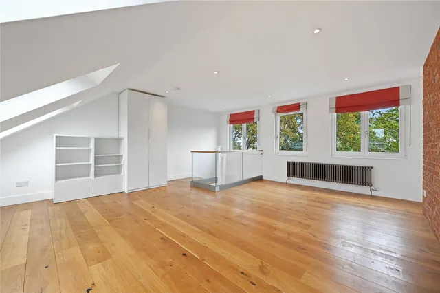 Findon Road, London, W12, photo 1