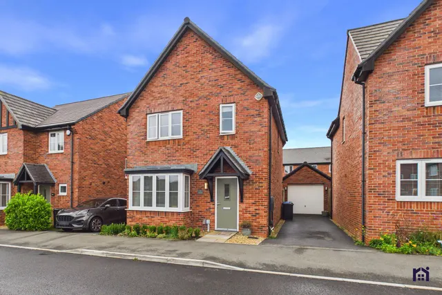 Bullrush Meadow, Standish, Wigan, WN6 0WH, photo 1