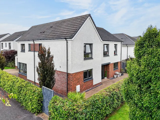 Photo 2 — 48 Cumbrae Drive, Doonfoot, KA7 4GA