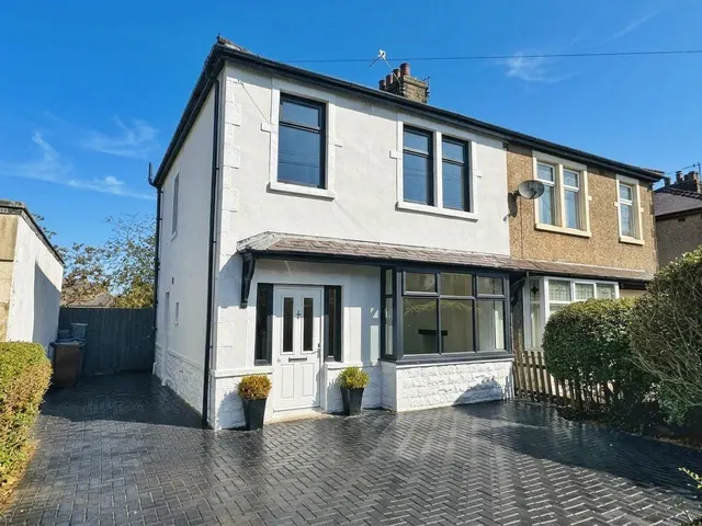 Park Road, Waterfoot, BB4, photo 1