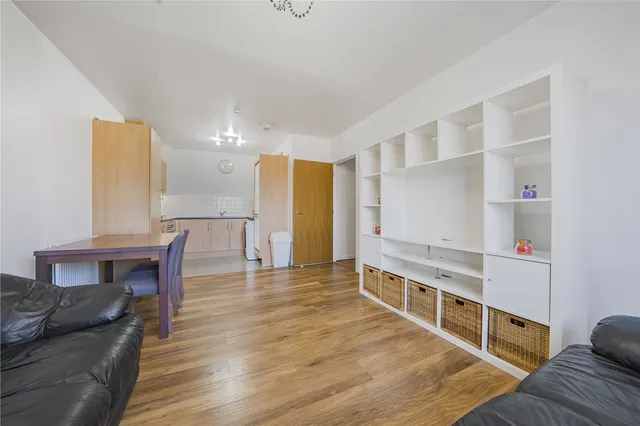 Academy Place, Isleworth, TW7, photo 3
