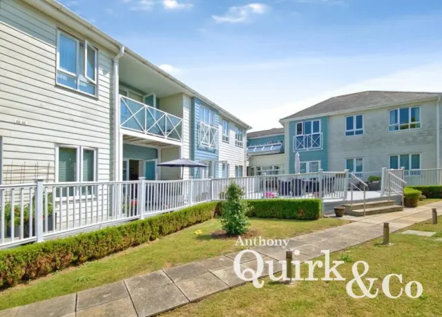 Hamilton Court, Canvey Island, SS8, photo 1