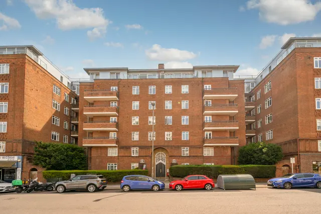 41 Millbrooke Court, Keswick Road, London, photo 1