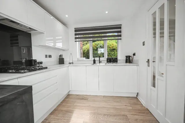 Howden Way, Eastmoor, WF1, photo 3