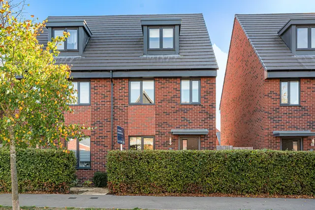Elder Way, Wantage, photo 1
