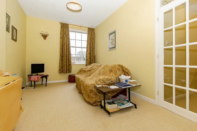 Glovers Close, Milborne Port, DT9, photo 3
