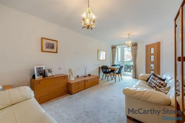 St. Johns Road, Tunbridge Wells, TN4, photo 2