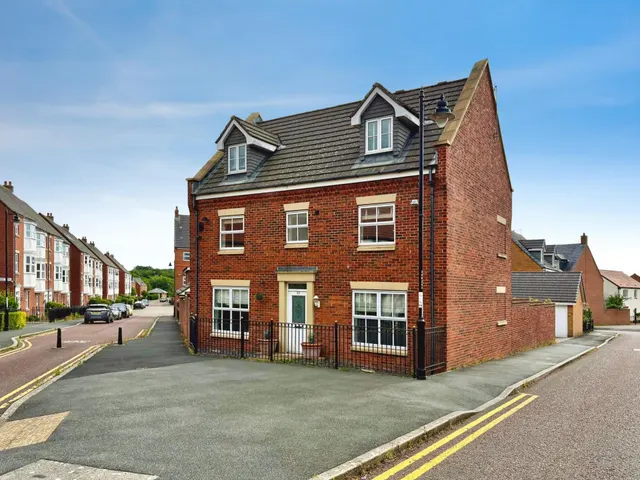 Netherwitton Way, Gosforth, NE3, photo 1