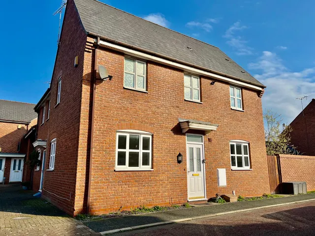 3 bedroom house, Golden Hill, Weston, CW2