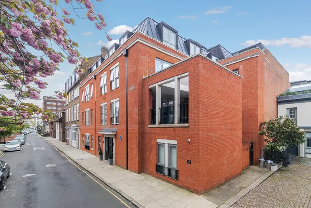 Logan Place, Kensington, W8, photo 1
