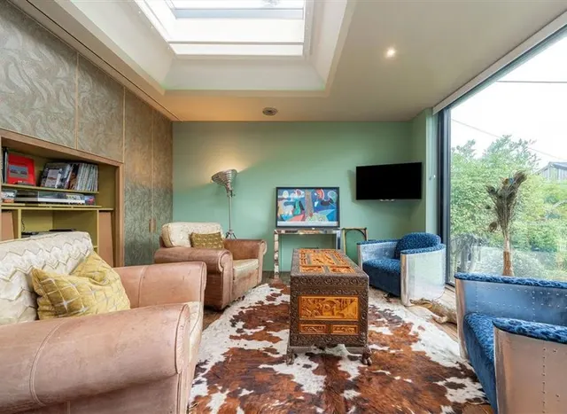 Wheatleys Eyot, Sunbury-On-Thames, TW16, photo 3