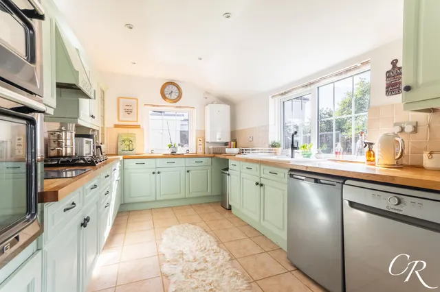 Arle Road, Cheltenham, photo 2