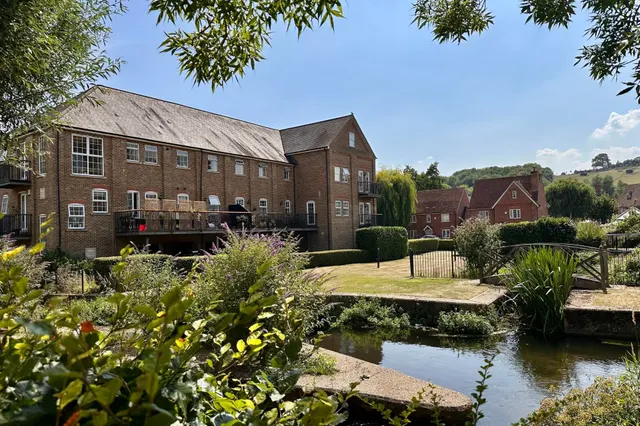 Glory Mill Lane, Wooburn Green, HP10, photo 1