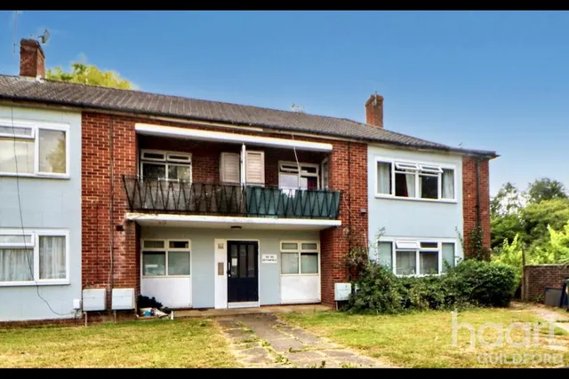 Broomfield, Guildford, GU2, photo 1