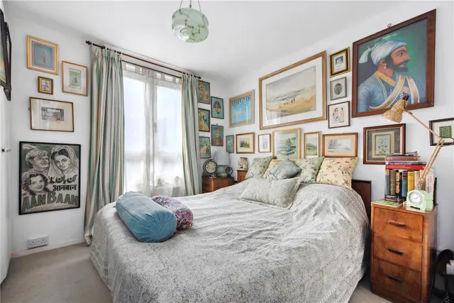 Weald Square, London, E5, photo 3