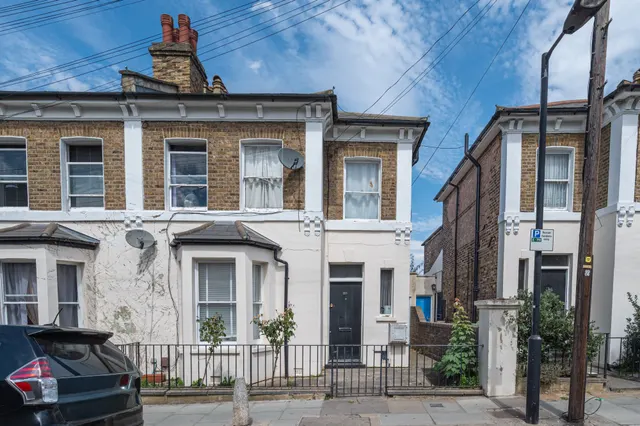 11b Philip Walk, London, photo 1