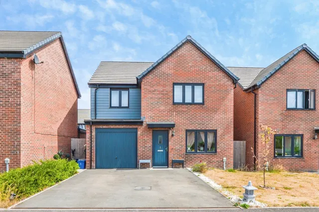Clos Yr Onnen, Capel Llanilltern, Cardiff, photo 1