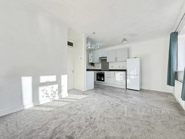Bromham Road, Bedford, MK40, photo 3