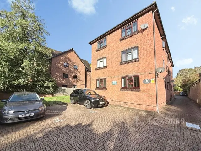 Bromham Road, Bedford, MK40, photo 1