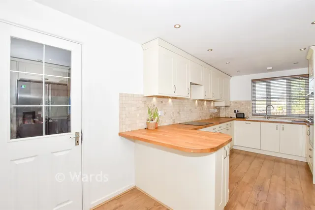 The Farrows, Maidstone, ME15, photo 3
