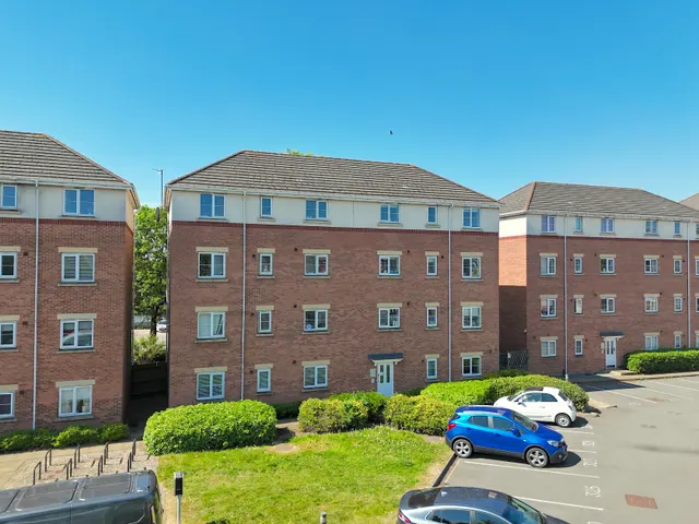 Holyhead Road, Wednesbury, Wednesbury, WS10, photo 1